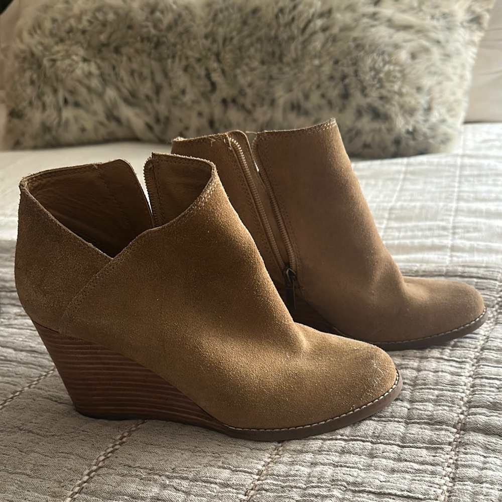 Women's Tan Suede Ankle Boots